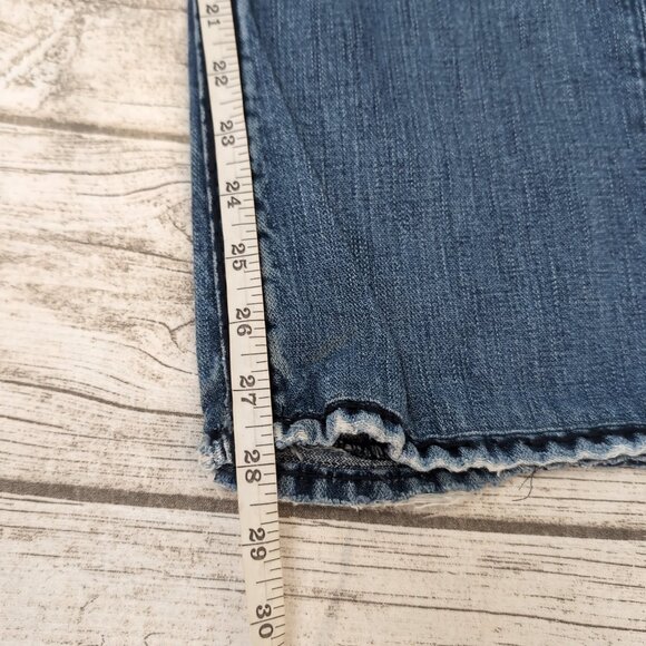 True Religion Distressed Flare Jeans Blue Denim Raw Hem – Women’s 32 - Picture 5 of 15